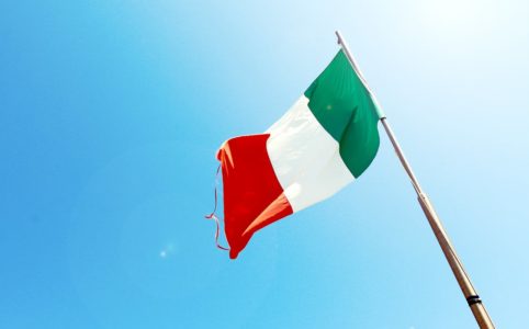 Wehende italienische Fahne